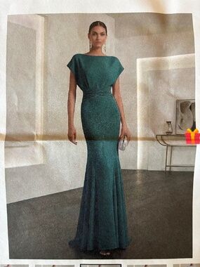 Evening gown/Formal/Semi-formal dress